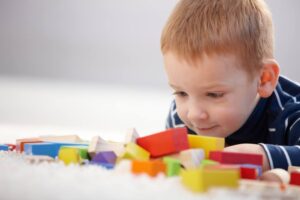 Biliguismo pode trazer vantagem para crianças com espectro autista